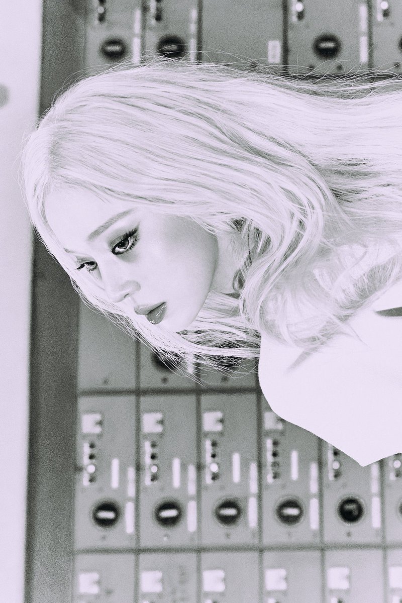 𝘻𝘦𝘸𝘪𝘦ₛₐₘₐ ウィン tweet media