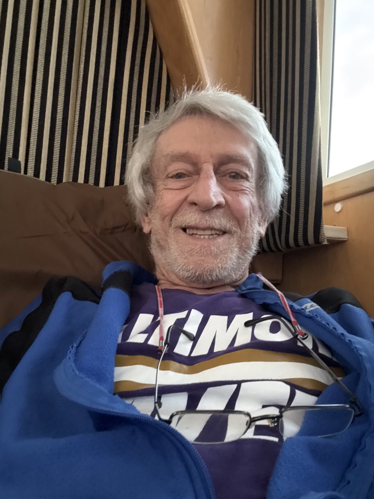 keith2e1f tweet media