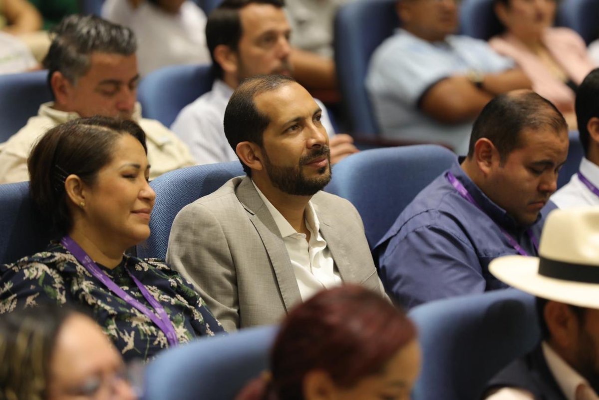 CONAFIPS's tweet photo. Manabí se consolida como provincia pionera en créditos de bioeconomía. “Sí es posible impulsar desarrollo económico apostando por la sostenibilidad y la producción responsable”, resaltó @MaBelenLoor_. https://t.co/x2VRyUu9ZP