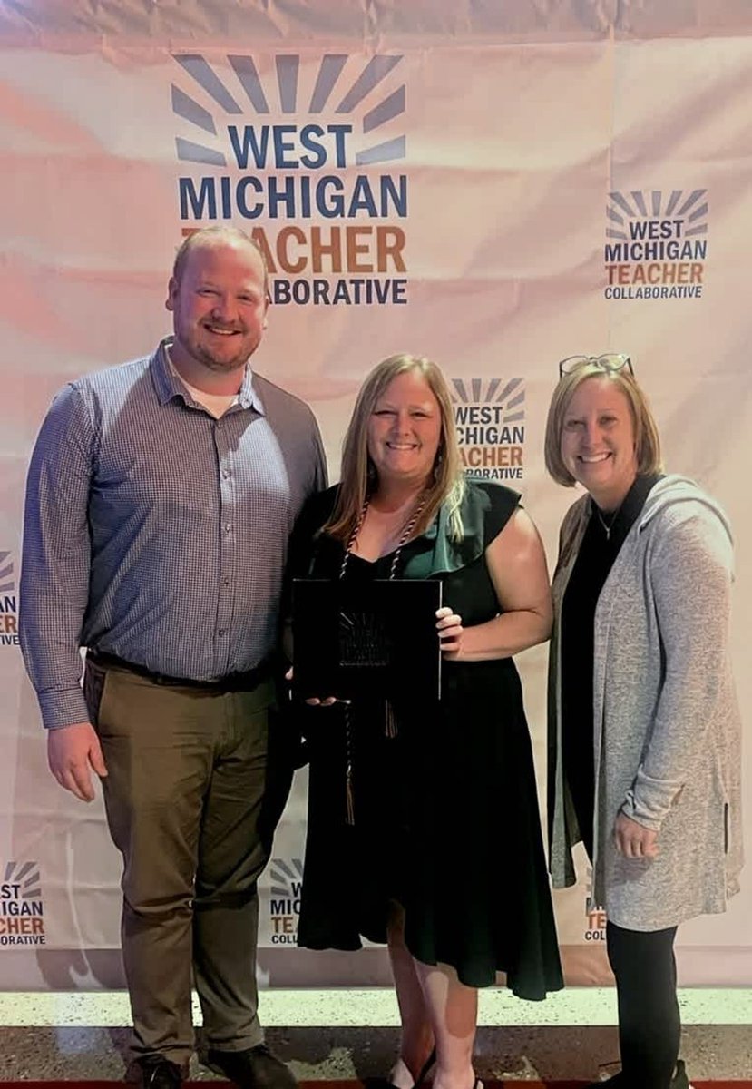 OAISD's tweet photo. Congratulations to the newest graduates of the West Michigan Teacher Collaborative! This growing community of educators includes 3 OAISD team members who recently completed certification and endorsement programs while continuing to serve students 

https://t.co/WjQhI6OHFZ https://t.co/Hag21gxgwj