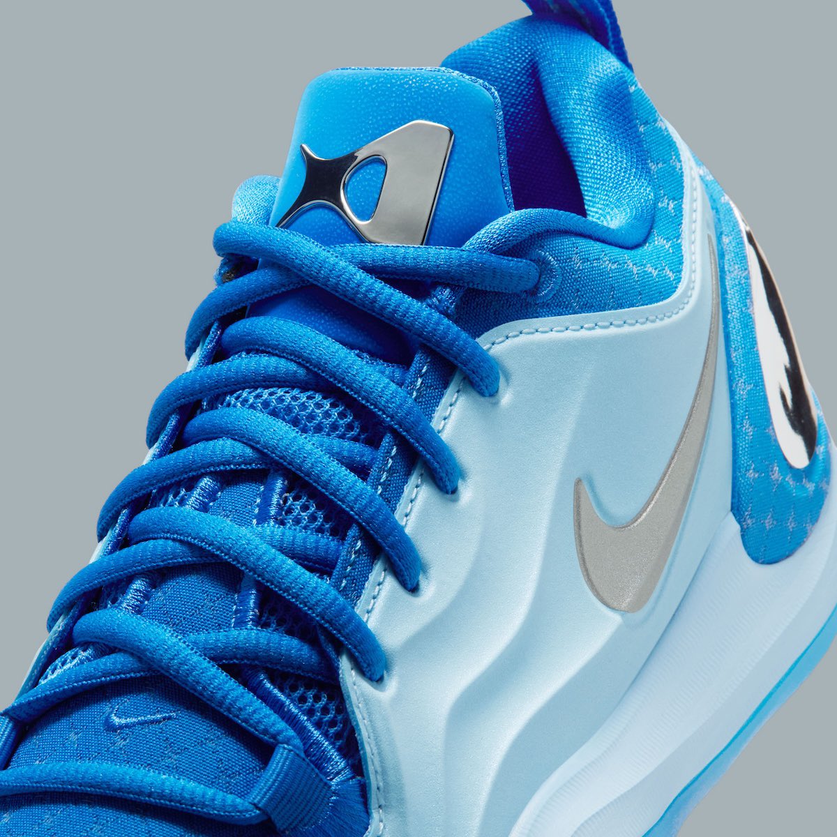 SBDetroit's tweet photo. OFFICIAL PHOTOS: Nike A'Two "Still Loading" 💎 (GS pictured)

RELEASE INFO:  https://t.co/l0ad2gr9aC https://t.co/tNLNTE4iwE