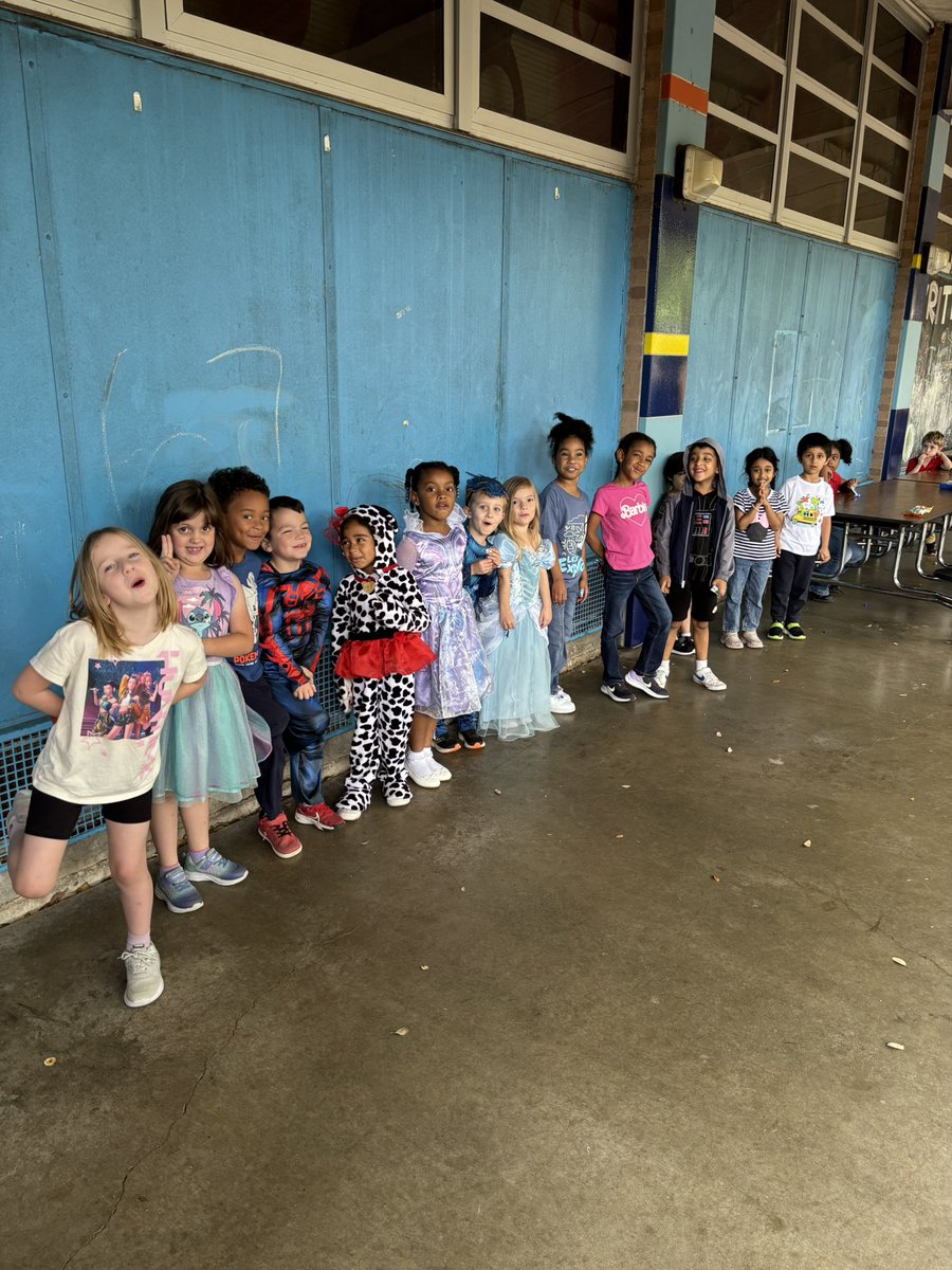 Red Elementary STEM Magnet School tweet media