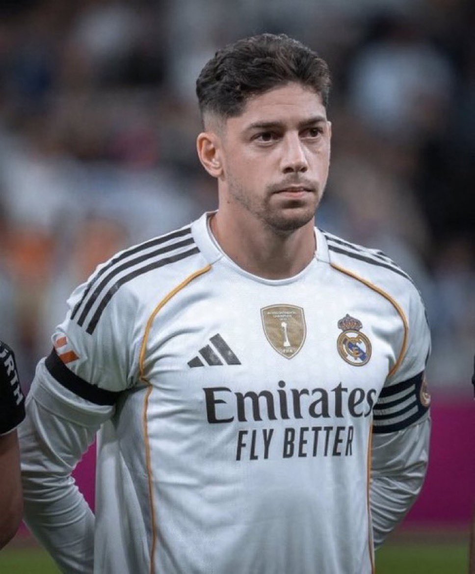 Federico Valverde y Aurélien Tchouaméni tuvieron un cruce en el entrenamiento de ayer y hoy la situación volvió a repetirse. La discusión se habría originado a partir de una jugada durante la práctica.

La información que nos llega indica que, una vez finalizado el entrenamiento