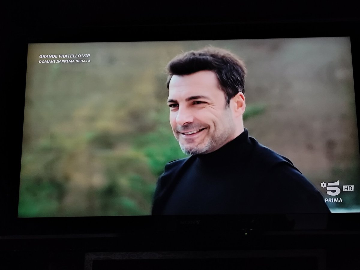 Nate_8816's tweet photo. Şahika 🐍  per una volta è stata utile

Intanto gli #EnKay si trovano in luna di miele in una città chiamata Bolu?
#forbiddenfruit https://t.co/uHoMSixyaN