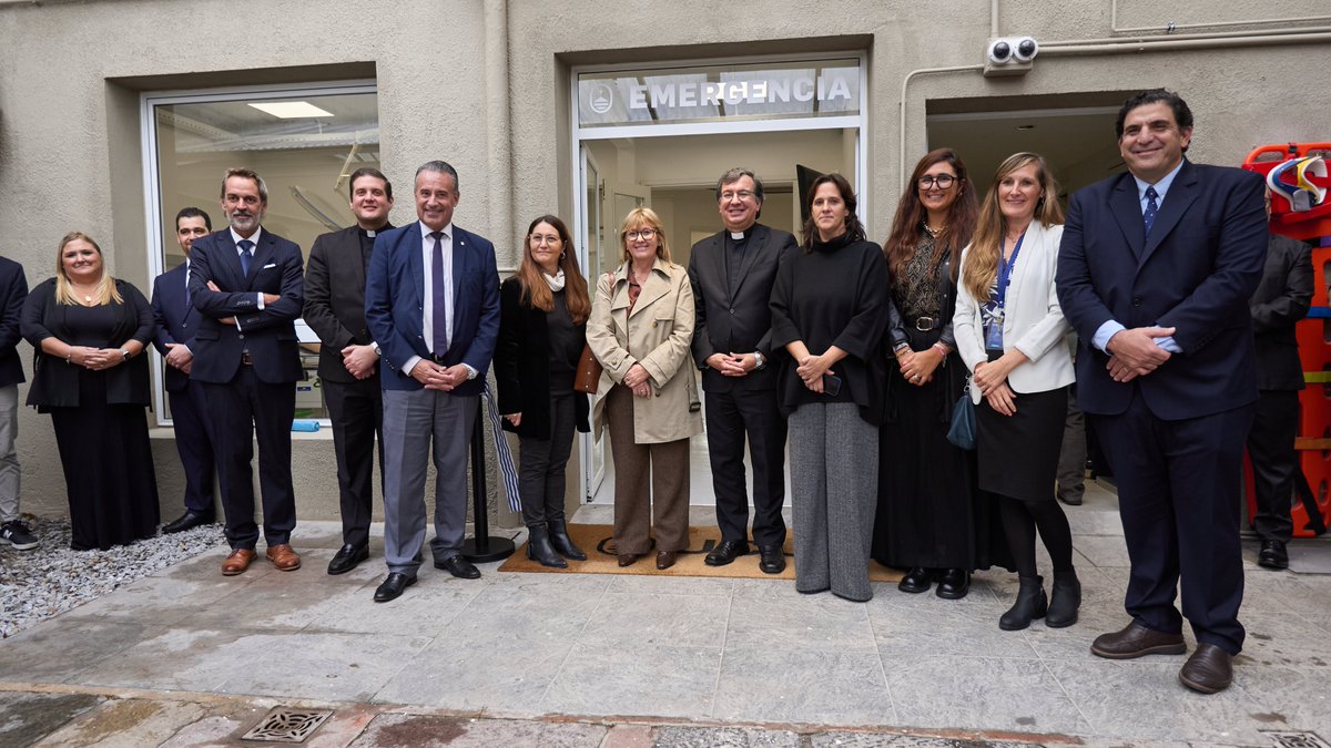 UCUoficial's tweet photo. ¡Inauguramos nuestro nuevo Centro de Simulación Clínica! 🥳

Este espacio académico está orientado a fortalecer la formación de profesionales de la salud a través de experiencias de aprendizaje en entornos seguros y controlados. https://t.co/Sjf9NmGdON