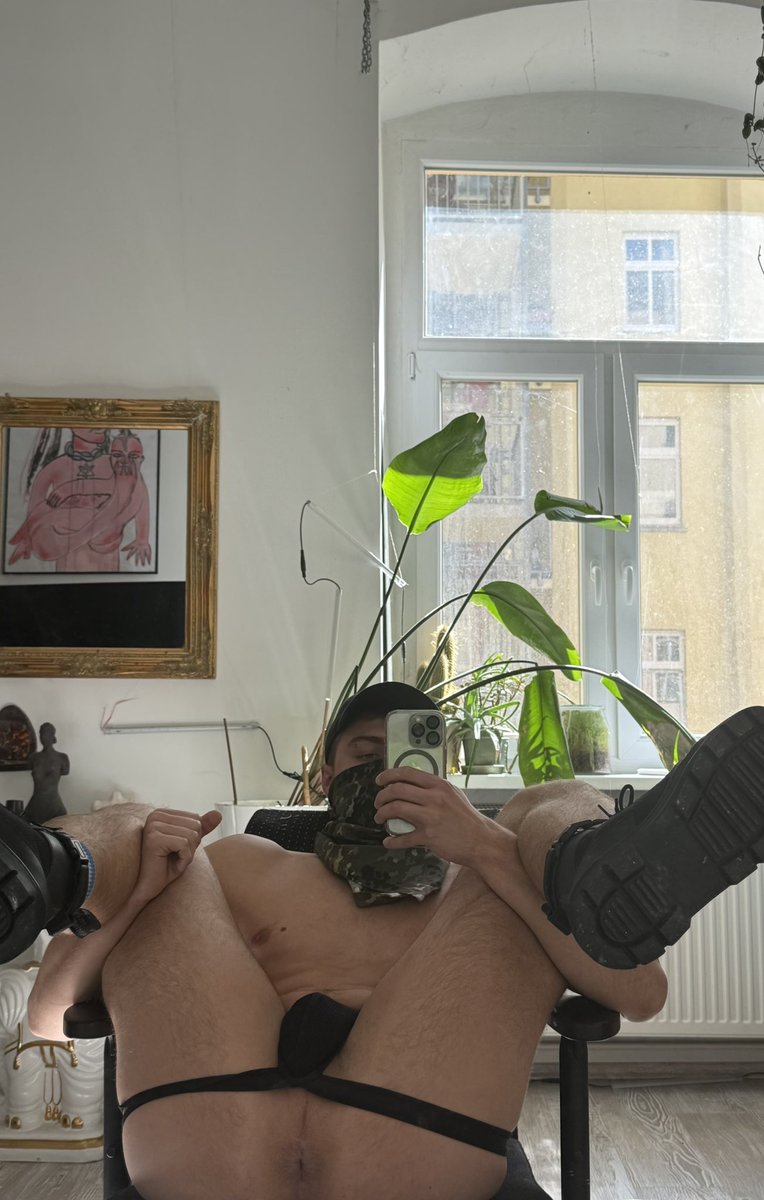 Kinkyievich tweet media