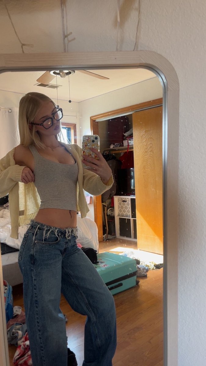 Goddess Brooke tweet media