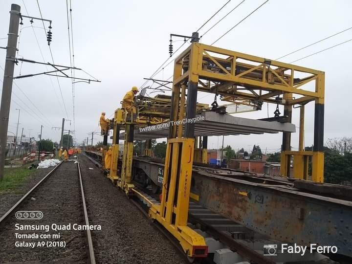 ⚠️ IMPORTANTE

#TrenBelgranoSur
🚧 Sábado 09 y el Domingo 10/05.
🚄 Ramal Catán limitado Madero-Catán, por obras en el puente Dellepiane.

#TrenRoca
🚧 Domingo 10/05.
🚄 Ramales Bosques vía Quilmes y La Plata INTERRUMPIDOS por obras en el sector Darío &amp; Maxi Avellaneda y Sarandí.