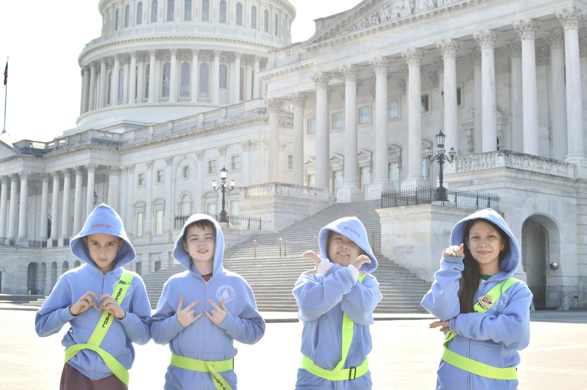 ProfLRod's tweet photo. Berkshire’s Safety Patrol trip to Washington D.C.

Every year brings new lessons, new experiences, and unforgettable memories.

Trips like these help our students build lifelong core memories. @BerkieBulldogs https://t.co/mWqzD3KWeH
