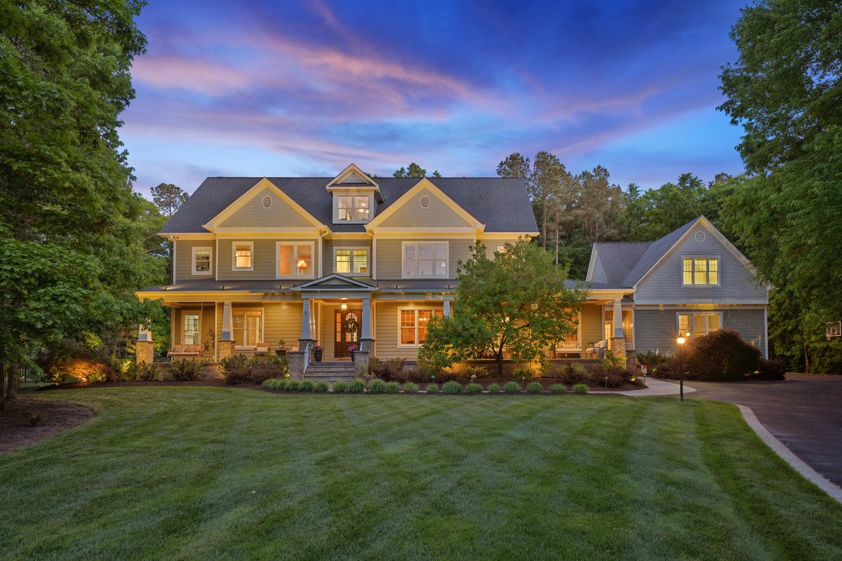 MissionRealtyVa's tweet photo. Coming Soon in Mountain Run at The Federal Club ⛳️

14551 Bud Ln, Glen Allen, VA
$2,500,000 | 7 Bed | 6 Full | 2 Half Bath

Positioned on the 7th hole with a resort-style pool, wine cellar, infrared sauna, detached fitness studio &amp; more.

Listed by Clayton Gits | Mission Realty https://t.co/Z6SjIBq8Tu