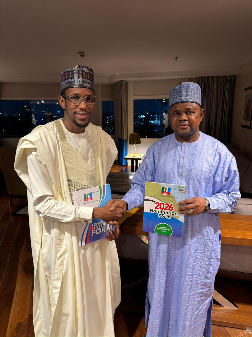 BMB1_Official's tweet photo. Hon. Allamin Kamselem today paid a courtesy visit to the APC Governorship Candidate, Engr Mustapha Gubio, where he formally presented his Expression of Interest and Nomination Forms for the MMC Federal Constituency House of Representatives seat.

The visit marks a major step in his Mandate2027 journey to deliver quality representation and real progress to the people of MMC.

“Together, we move forward for a better tomorrow. In Sha Allah.”

#Mandate2027 #MMC #KamselemForReps