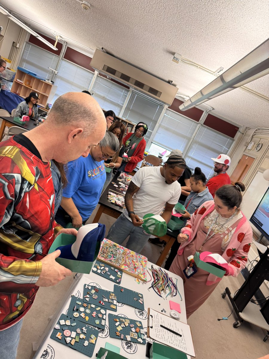 Red Elementary STEM Magnet School tweet media