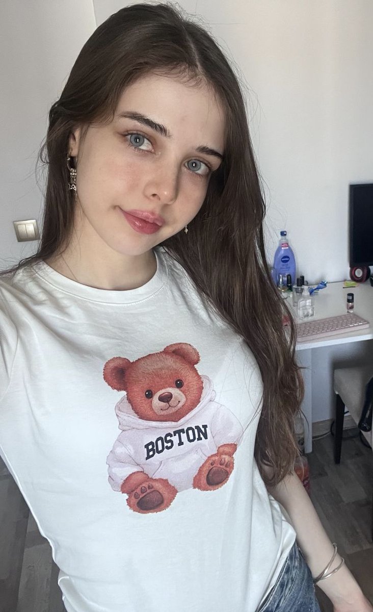 Jennifer55gt's tweet photo. Am I cute? 🥺 https://t.co/zs3hcMeNt0