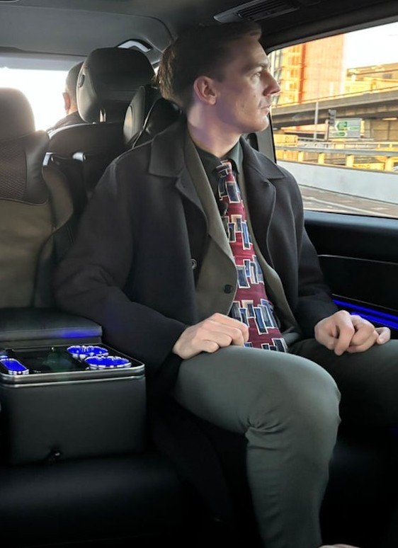 daily kevin holmström tweet media