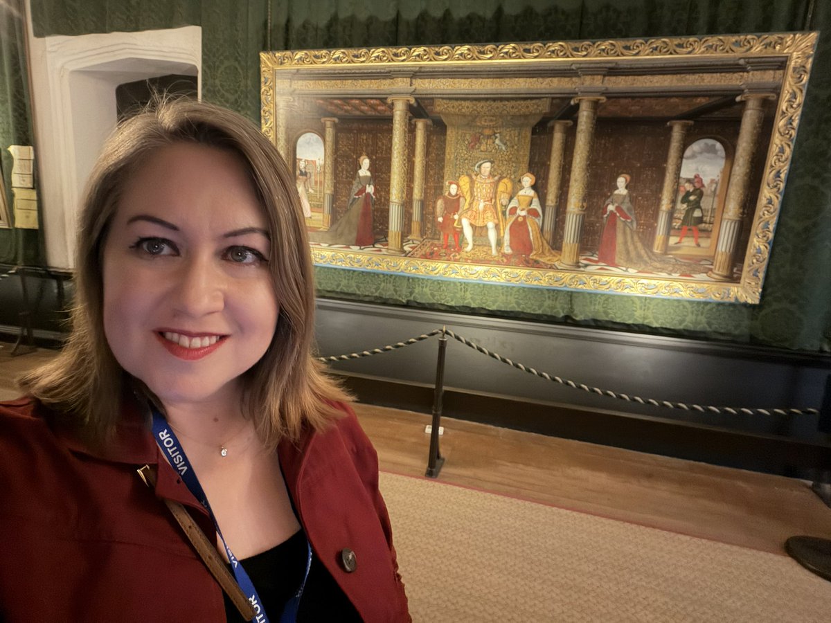 ENortonHistory's tweet photo. Every time I see the Family of Henry VIII painting at Hampton Court I notice something new. It’s so loaded with symbolism and fascinating details. #familyofhenryviii #henryviii #hamptoncourt https://t.co/sHho98c0RJ