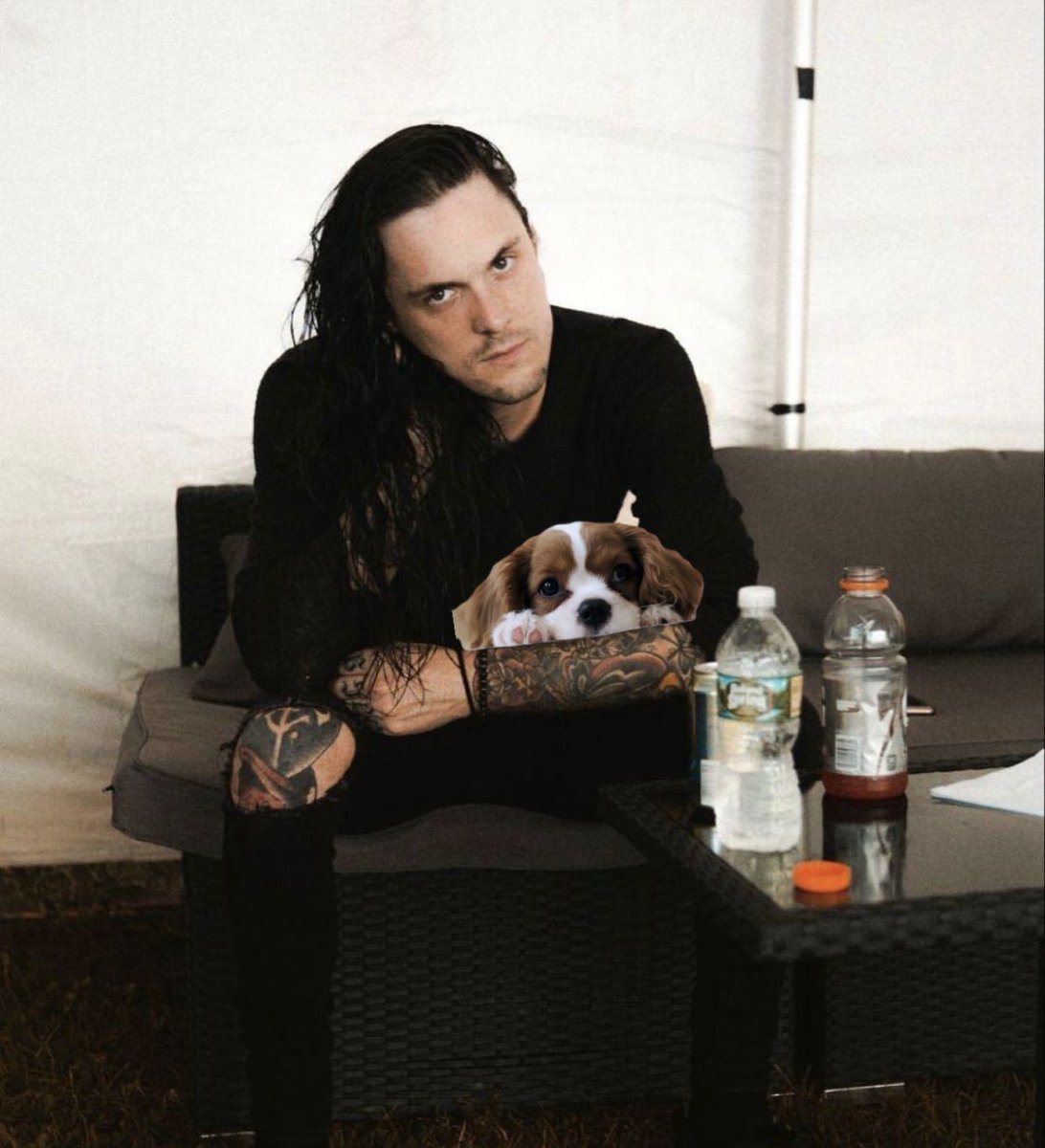 itsjessnarcadia's tweet photo. anyways, I made puppy omens (obviously in my own really poorly made fashion). enjoy. https://t.co/DkmKWYxYKB