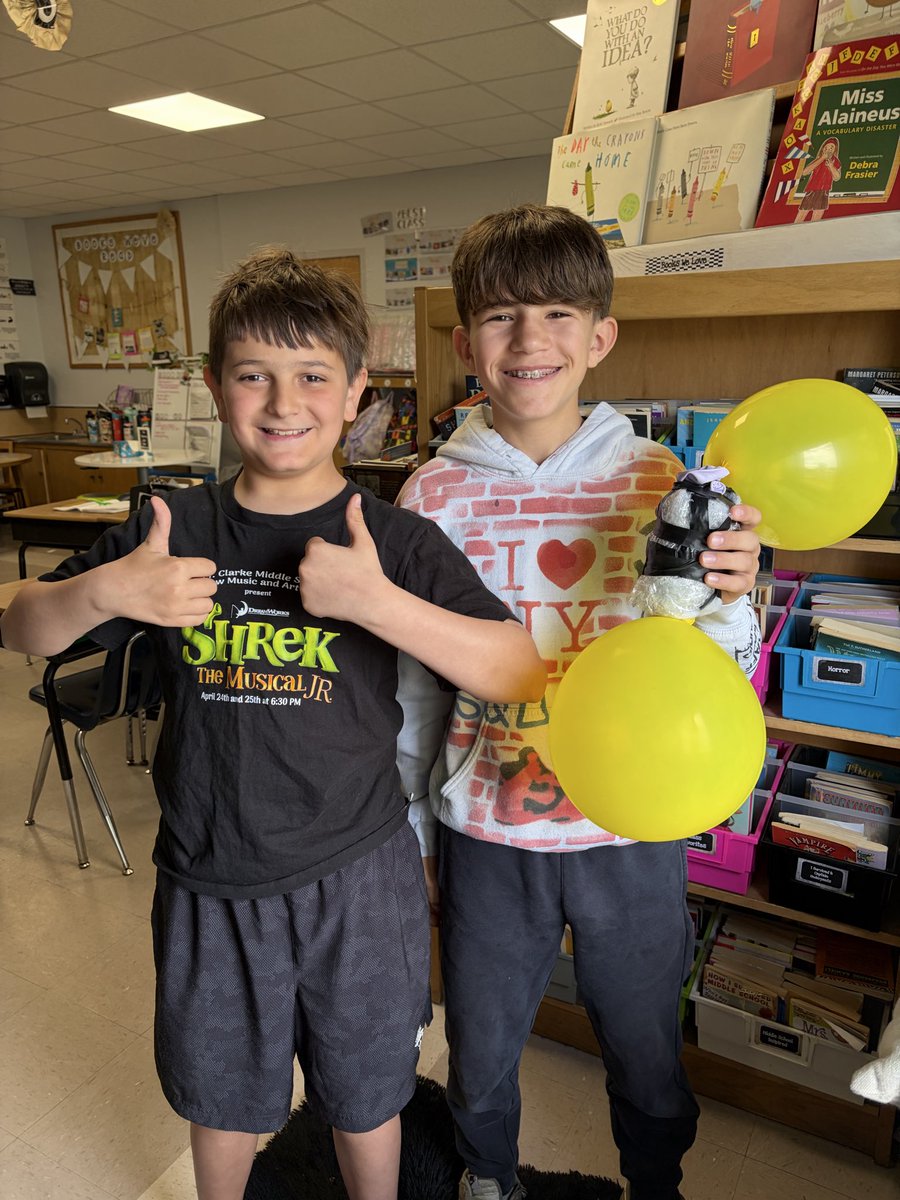 RileyMDBK's tweet photo. Just finished reading “The Science of Breakable Things” with my Fifth graders! Of course, we had to do our own Egg Drop Competition as a culminating activity! Some adorable first graders came for the show! @meadowbrookem https://t.co/graC5nge1Z