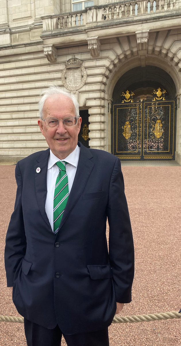 MichaelHack4's tweet photo. Along with a colleague, I was delighted to represent the Astley &amp; Tyldesley Cycling Club at the King's Garden Party at Buckingham Palace on Wednesday.

It was a most enjoyable occasion and great to see both the club and the sport of cycle speedway receiving Royal recognition. https://t.co/jg14f6AC95