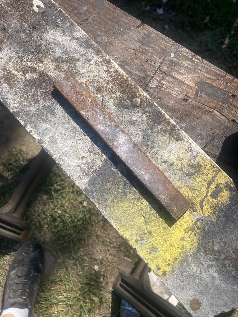 TheBlademaker's tweet photo. Picture if you will, a rusted chunk of steel. Now picture that same piece after its baptism in fire and hammered into something else entirely. https://t.co/YaOCbPD80J