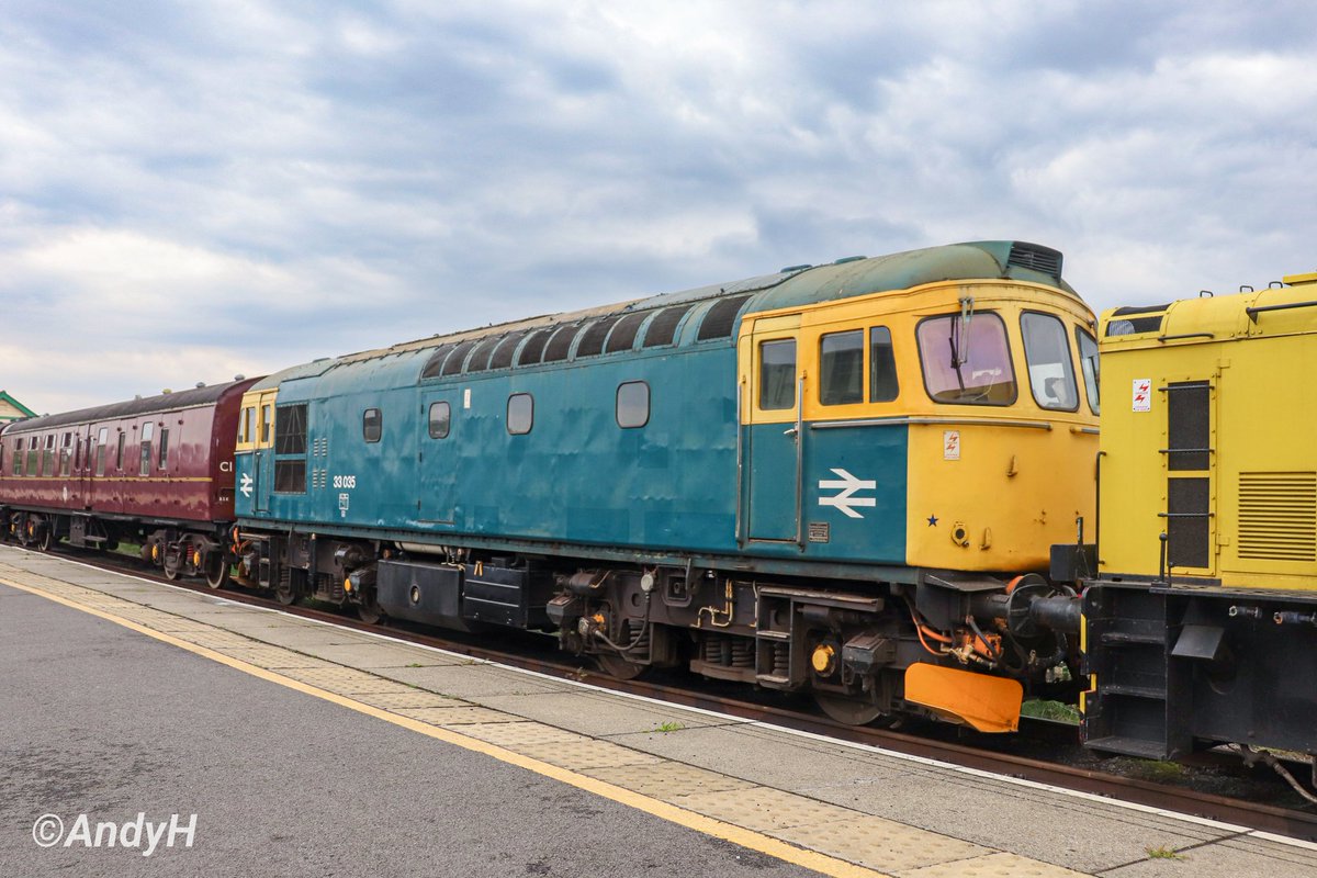 holtona72's tweet photo. A late in the day #ThursdayThirtyThree taken this afternoon at the @WensleydaleRail during a very quick visit while parked on a break at the nearby truckstop. BR blue #Crompton 33035 was stabled in the station at Leeming Bar. #BRCW #Type3 #Class33 7/5/26 https://t.co/31cMQJ6EwC