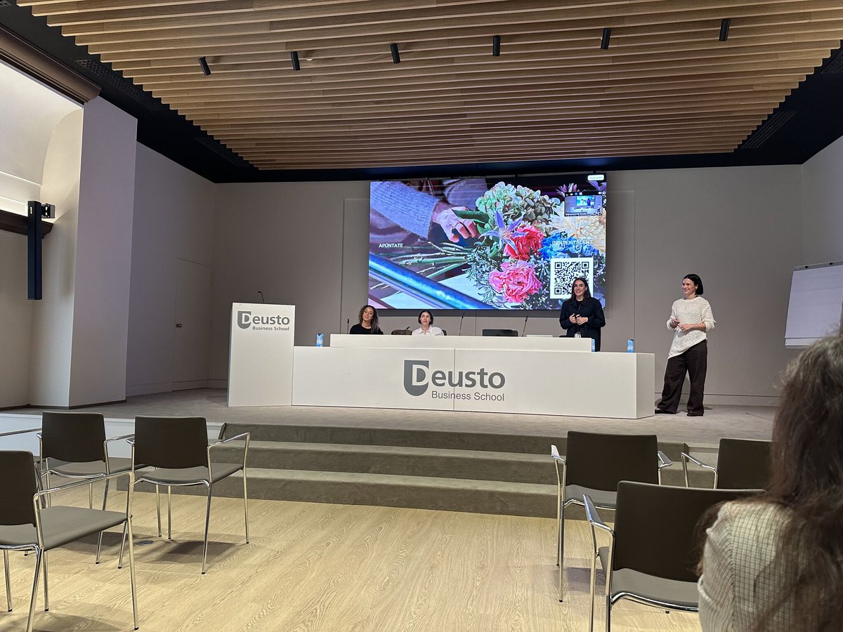 Deusto Business School tweet media