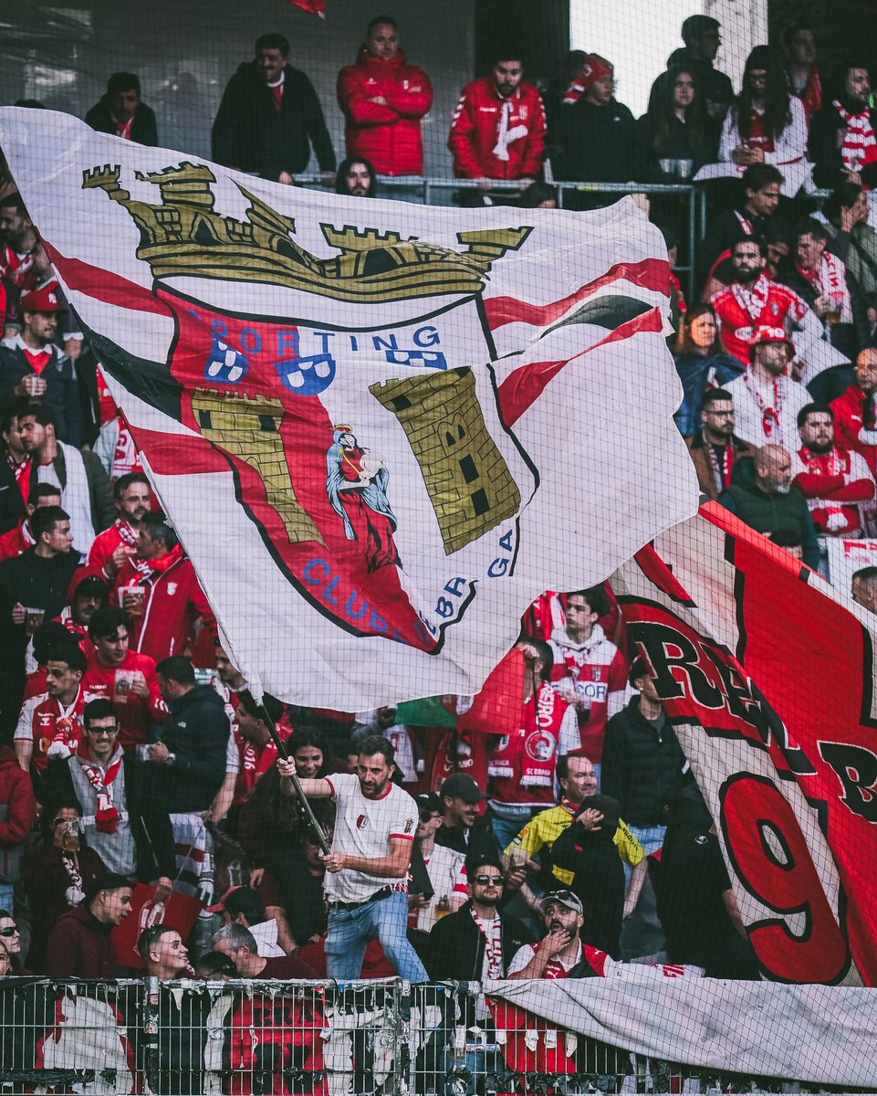 Orgulho intocável por este percurso.

O jogo de hoje tem um contexto - expulsão 🚩 (fora as lesões)

Tentar analisá-lo sobre outro prisma não faz sentido.

Voltaremos a viver isto, tenho muita confiança no futuro.

Parabéns ao <a href="/scfreiburg/">SC Freiburg</a>  pela presença na final👏🏻