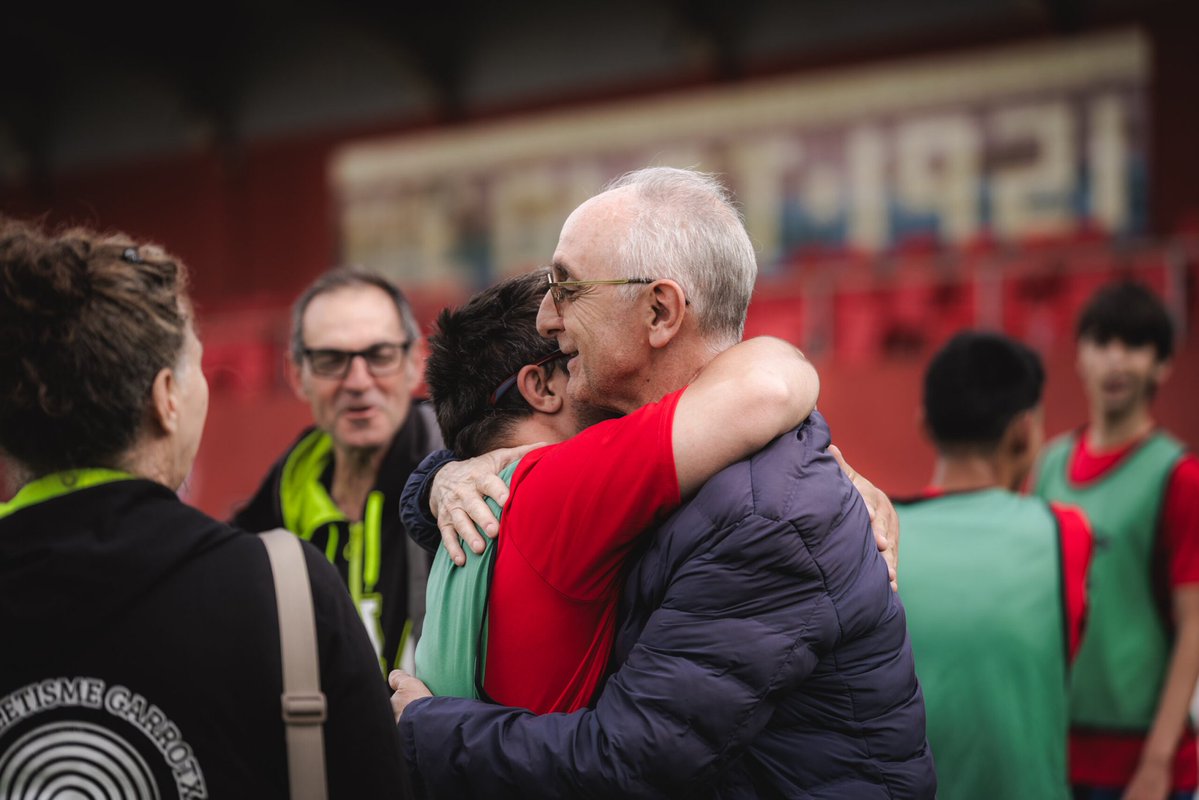 Unió Esportiva Olot tweet media