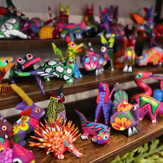 EasternMarket's tweet photo. Tomorrow!  is back with another Instagram Takeover 🙌

From market vendors to store owners, follow along all day to see what's new in stock from their collection of imported artisan items.

Stay tuned! https://t.co/MJgR1dqexR