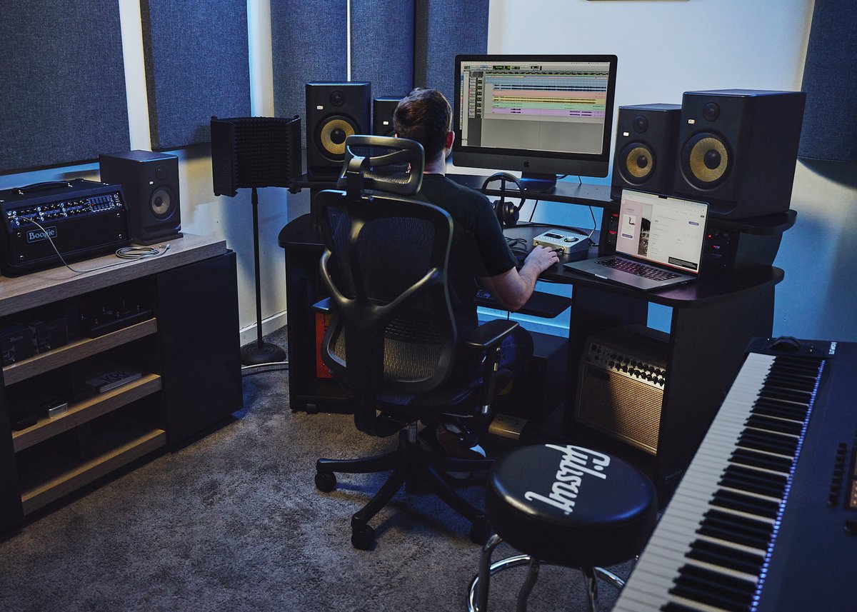 KRK_Music_'s tweet photo. Your neighbors hate this setupβ¦
β¦but your mixes have never sounded better ππ
Snag yours today: https://t.co/bJBlimjEHp
#KRKMusic #KRKROKITs #itsROKITScience #SorryNotSorry #StudioLife https://t.co/4JNUloiurP