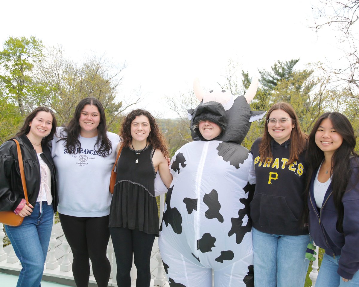 Allegheny College tweet media