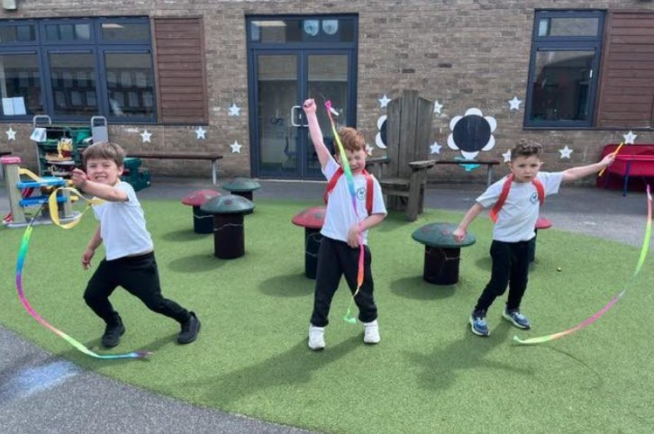 Hurst Park Primary Academy tweet media
