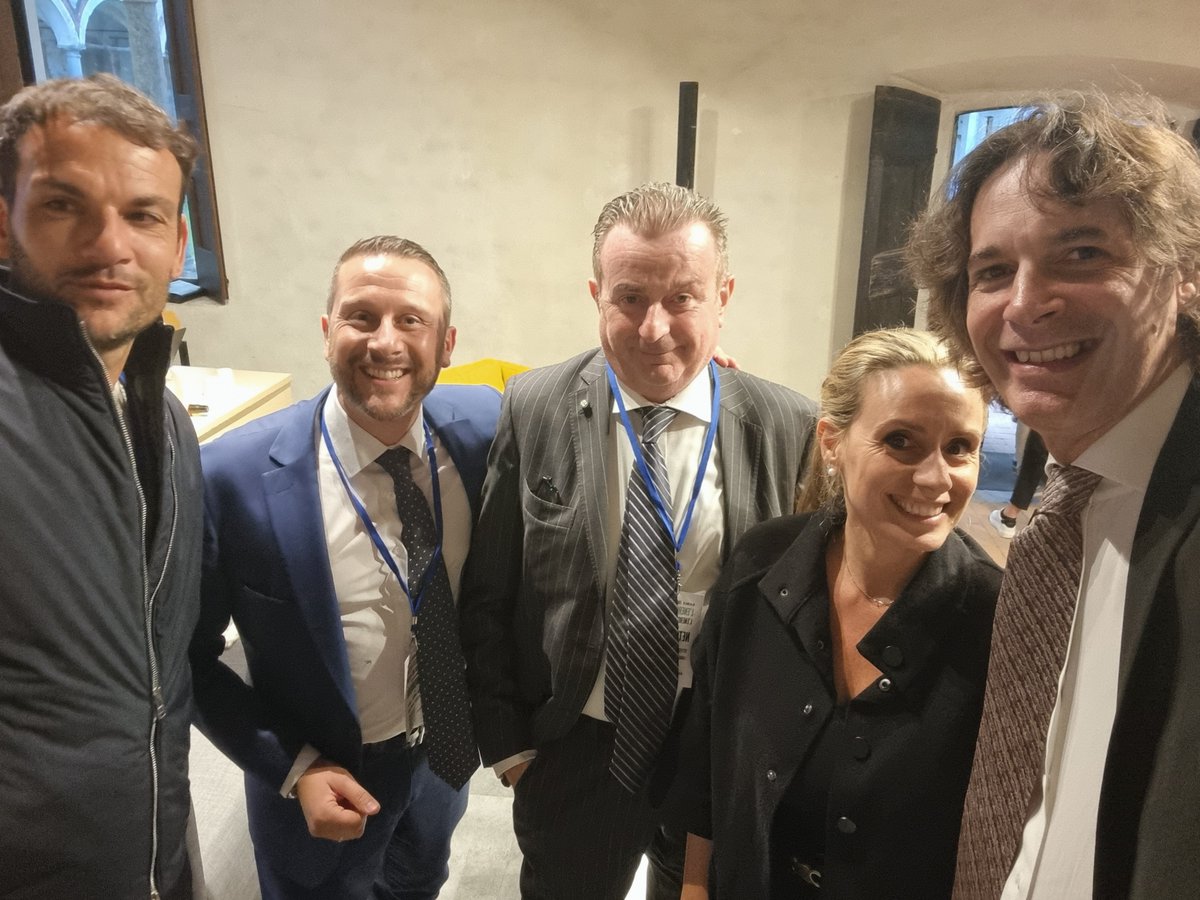 LinariMarco's tweet photo. Non c’è intelligenza artificiale capace di eguagliare «L’energia umana». Una serata di riflessioni con l'ex azzurro Marco Parolo, il divulgatore Francesco Carbone, il consigliere del ministero all’istruzione Mauro Ghisellini e l’assessore regionale alla cultura Francesca Caruso https://t.co/WADzHtfUCG