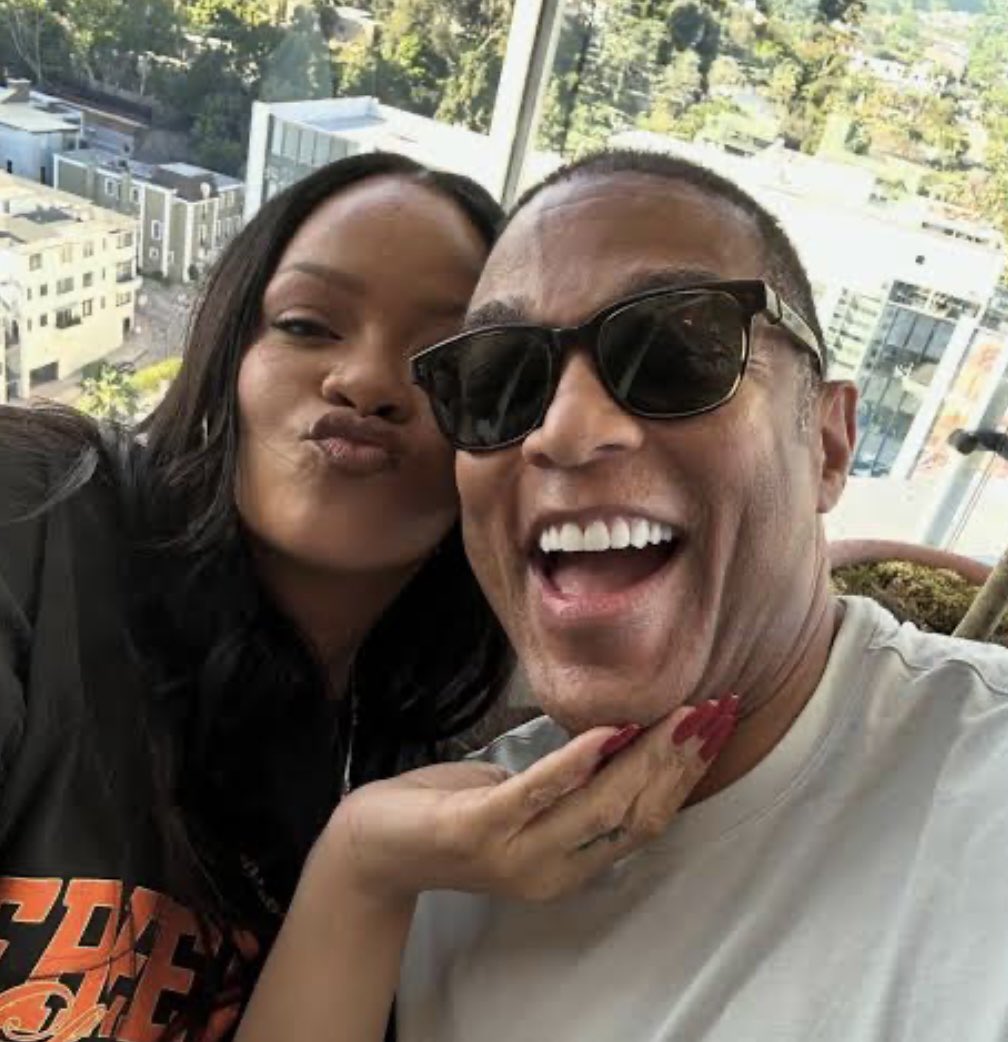 LetMeClock tweet media