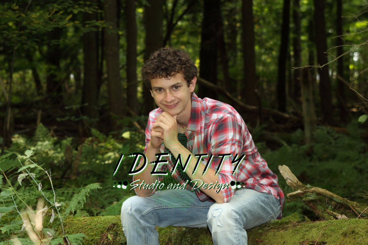 identitysd's tweet photo. Throwback Thursday! Post the name in the comments of who you think it is. If you are correct, you will be entered in to win a prize. Bonus if you include an updated photo of them. Congrats to last week's winner Justine L. Rinker! @identitysd https://t.co/Fj1TqpUBvk