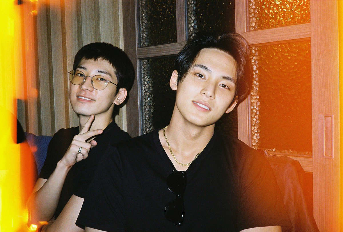 kloe • 클로이 tweet media