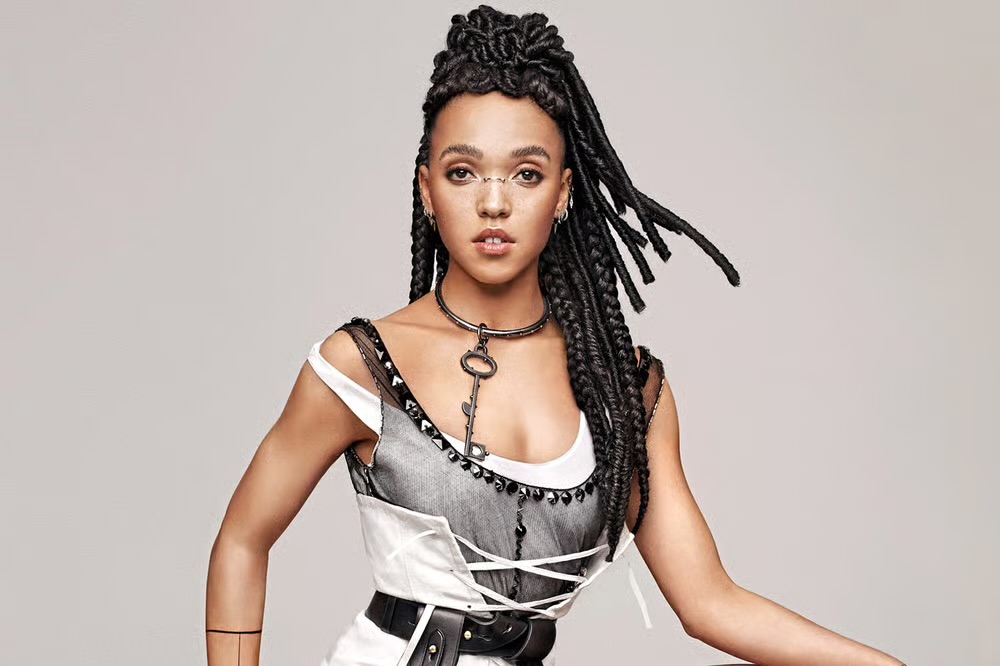 FKA Twigs Updates tweet media