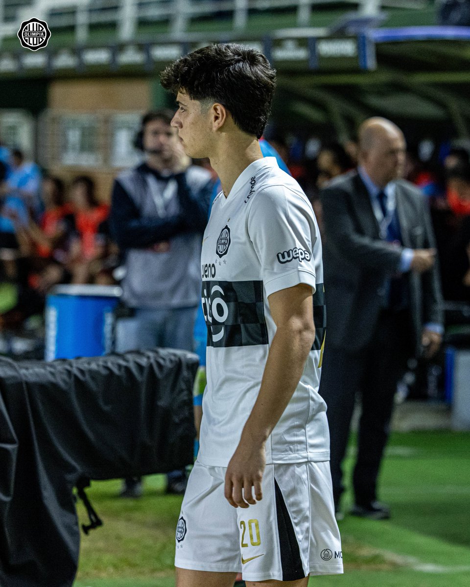 elClubOlimpia's tweet photo. 🔝 𝑪𝒂𝒏𝒕𝒆𝒓𝒂 𝒇𝒓𝒂𝒏𝒋𝒆𝒂𝒅𝒂.

¡Edu Delmás y un partidazo en la victoria de anoche! 🪄⚽️ https://t.co/dgUOTSeFqQ