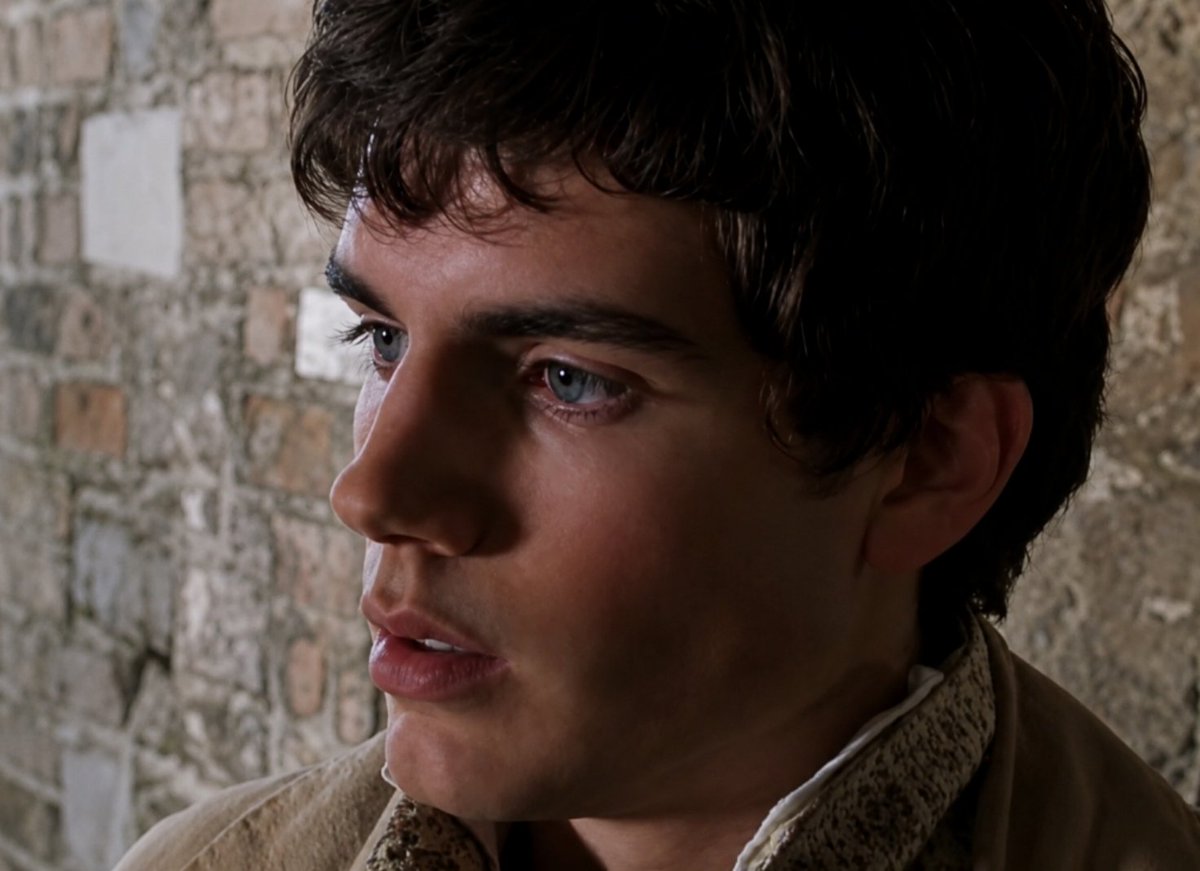 myydesign's tweet photo. Young Henry Cavill https://t.co/WoXqfGAGMo