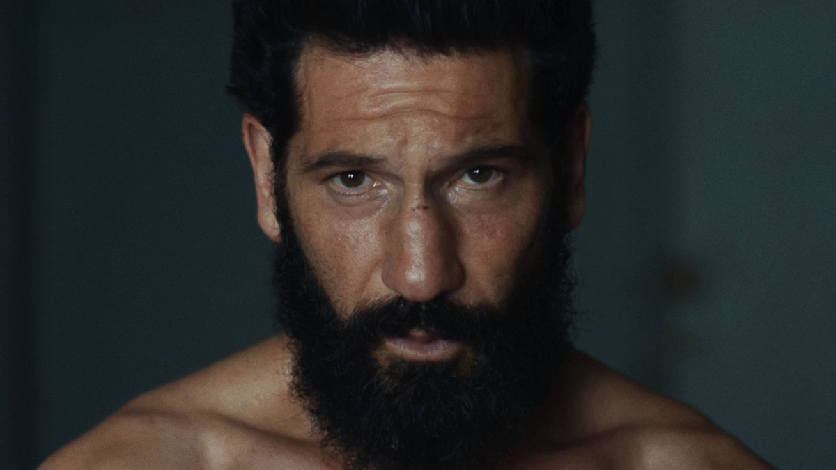 MCUFilmNews's tweet photo. ‘THE PUNISHER: ONE LAST KILL’ takes place during the events of ‘DAREDEVIL: BORN AGAIN’ Season 2.

(Source: @Variety) https://t.co/uqeFfsuMgg