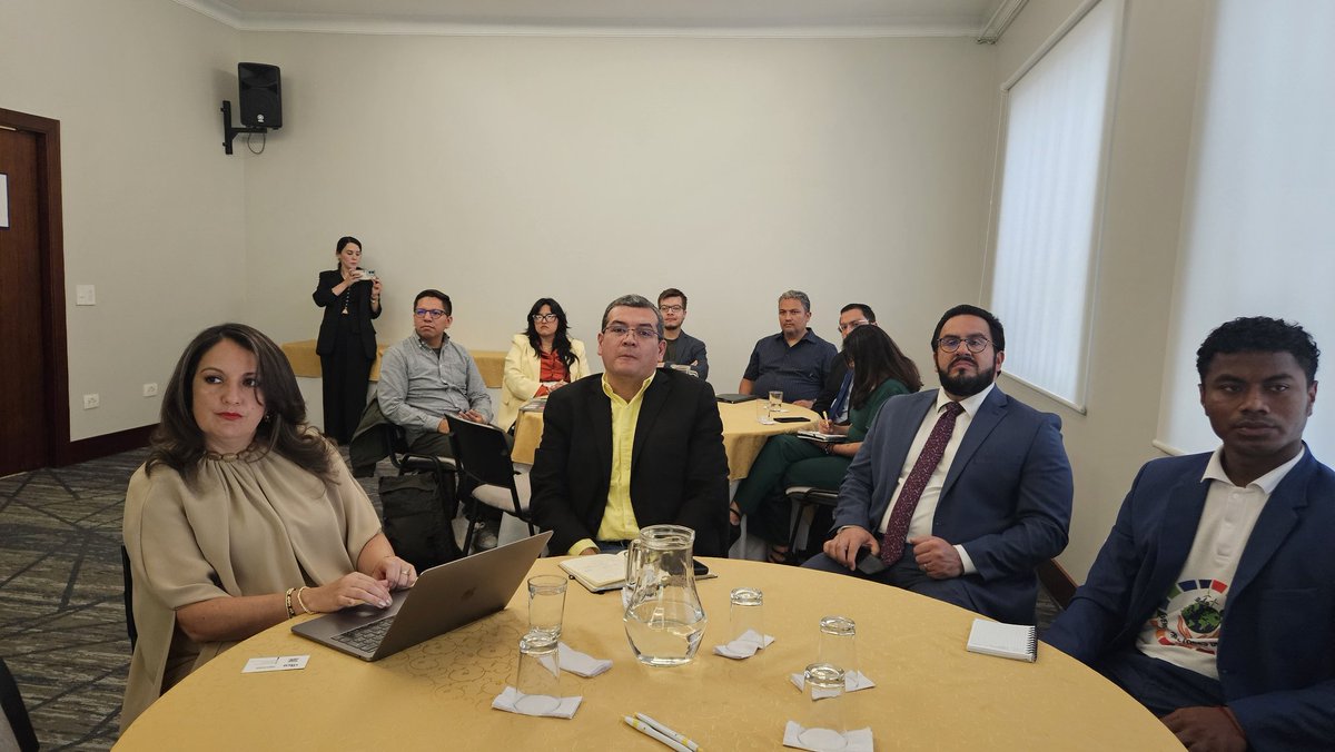 CoST Ecuador tweet media