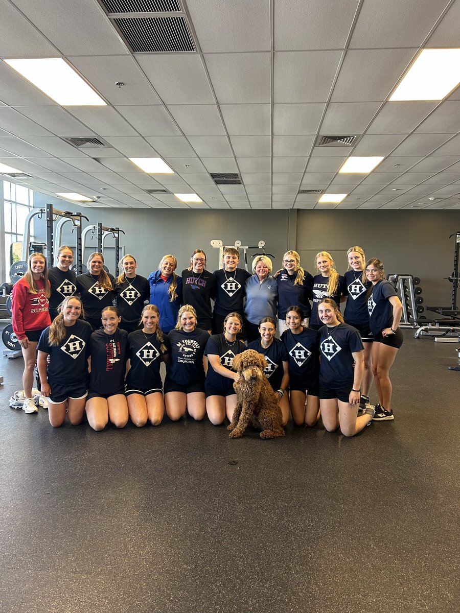 HUTCH SOFTBALL tweet media