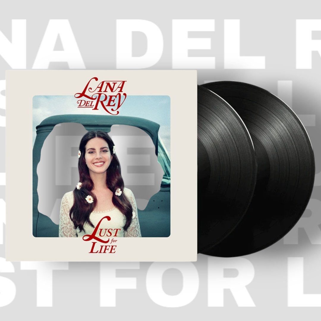 TLRStoreCol's tweet photo. Escuchando Lust for Life y recordando por qué Lana Del Rey convierte la nostalgia en arte. 🌼🖤 Entre carreteras, sueños y melodías eternas… este álbum nunca envejece. ✨🎶 https://t.co/rQBr2GJySL