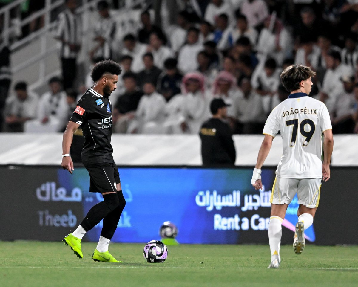 ahmad2man's tweet photo. مستوى رائع قدّمه علي البليهي اليوم في مواجهة #الشباب أمام #النصر، ليؤكد أنه لاعب مختلف يملك شخصية كبيرة وحضورًا مؤثرًا داخل الملعب.
أعتقد أن السيد جورجيوس دونيس يحتاج البليهي معه في المنتخب السعودي بالمونديال. 

@ali99i https://t.co/8NjAH4h2sq