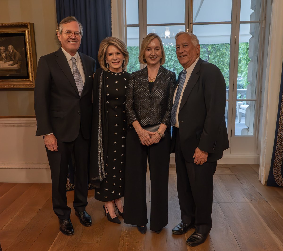USAmbUK's tweet photo. Last night, I presented the Benjamin Franklin House Medal for Leadership to Walter Isaacson. The Medal recognizes those who advance the understanding between the United Kingdom and the United States. Isaacson’s breadth of work has brought to life some of the most consequential figures in American history, from Benjamin Franklin to leaders of the modern age. We thank Walter, John Studzinski and @BFHouse for helping to mark America’s 250th anniversary.