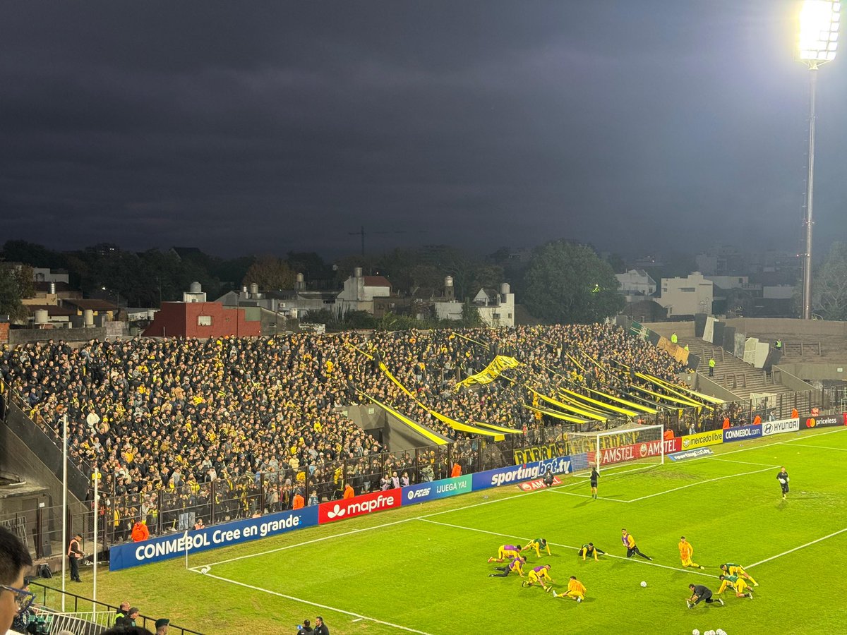 padreydecanocom's tweet photo. ¡Vamos Pe��arol vamos! Dejen la vida. https://t.co/eechyMwHJd