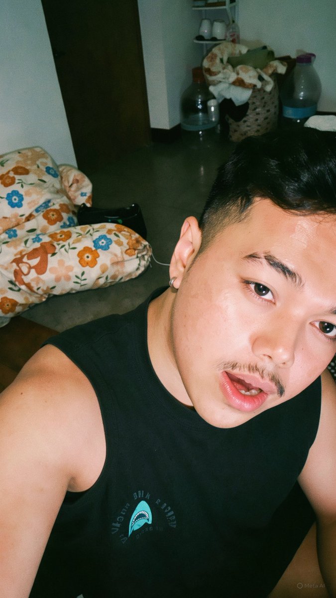 taurusboy16_'s tweet photo. tiap subuh pengen cuddle #gaybandung https://t.co/7T4LRpBqeX