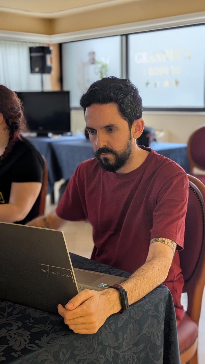 Pablo Aparicio / PAR Virtual tweet media