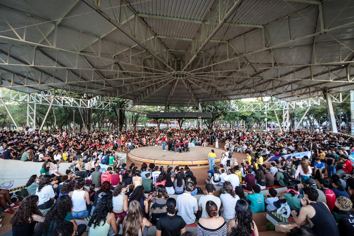 sócrates grevista da lingüística unicamp tweet media