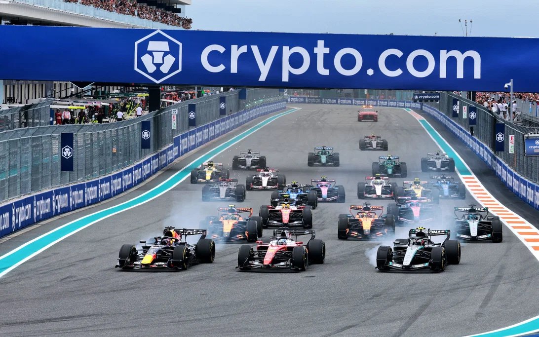 Zona Paddock tweet media