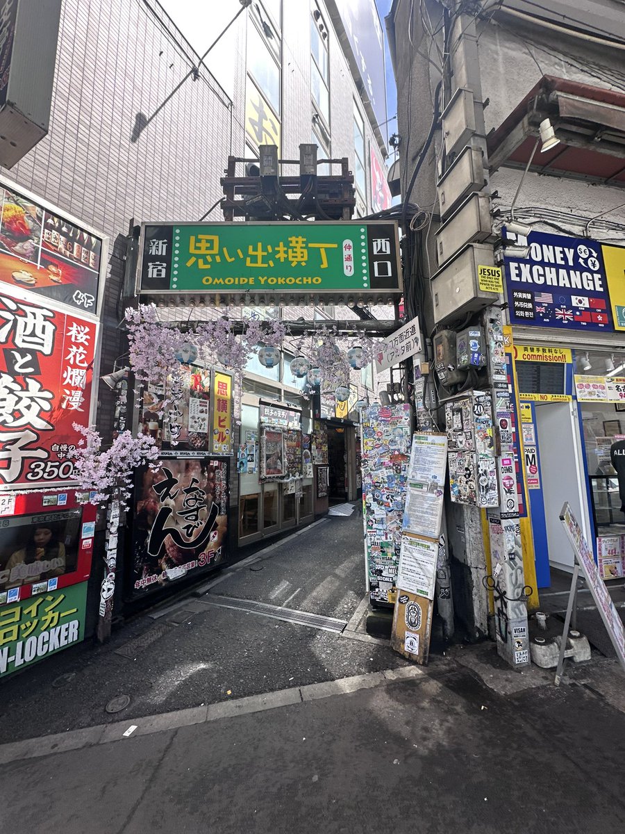 queens0215's tweet photo. Normal Day In Japan 🇯🇵 https://t.co/0SzG10c9Fs